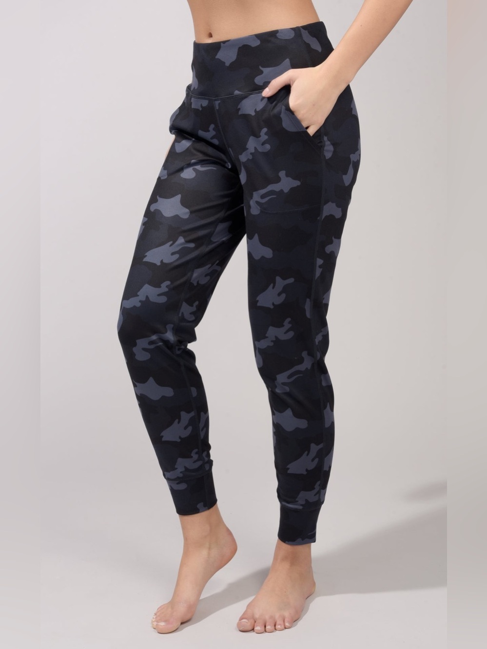 Yogalicious Lux Black Camouflage Jogger Leggings - Medium